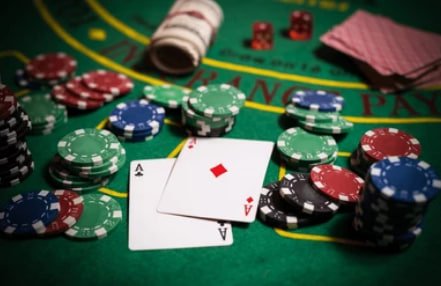 Pengalaman bermain sportsbook dan live casino pada ayucasino di Indonesia dengan akses mobile mudah